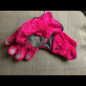 Hot pink north face fleece gloves